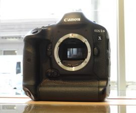 【カメラ】秋の大決算セールはこんなにお買い得！【EOS-1D X】