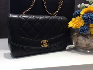 天神エリアでヴィンテージ シャネルの買取はkomehyoへ Komehyo Now