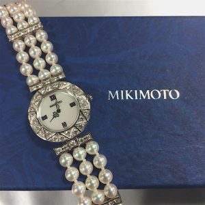MIKIMOTO】上品なパールの腕時計｜KOMEHYO NOW