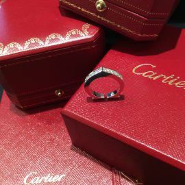 【Cartier】個性的なデザイン⁎⁺˳✧༚ C フラット リング