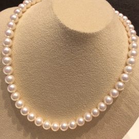 在休闲的时装，也可以使用的珍珠项链